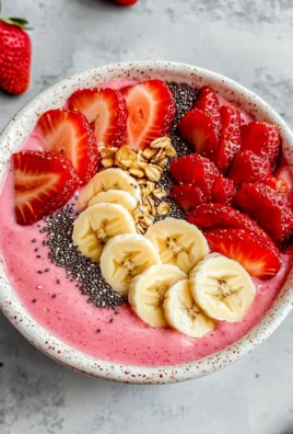 Strawberry Banana Smoothie Bowl