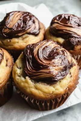 Nutella Swirled Banana Muffins